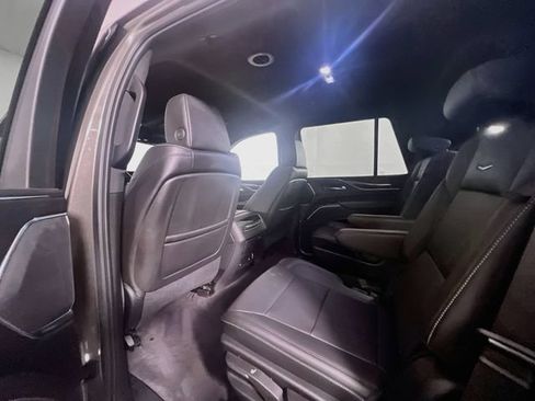Used 2021 Cadillac Escalade Luxury RWD image 21