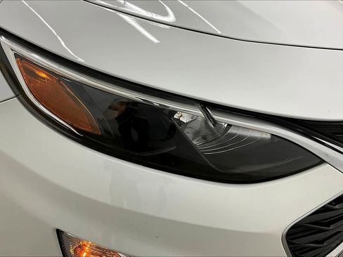Used 2025 Chevrolet Malibu RS FWD image 28