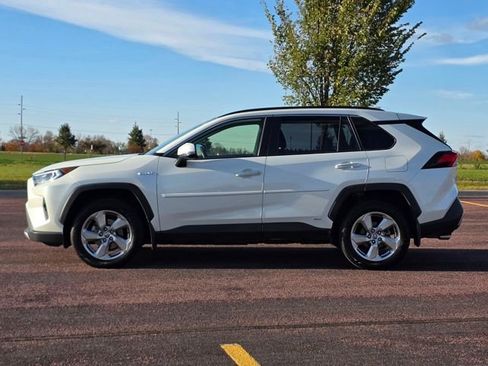 Used 2020 Toyota RAV4 Limited image 33