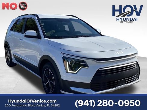 Used 2023 Kia Niro EX FWD image 1