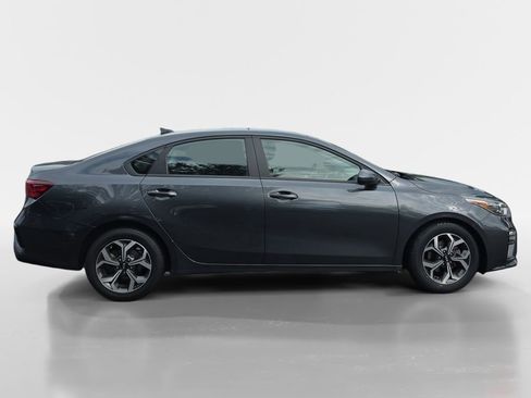 Used 2021 Kia Forte LXS FWD image 3