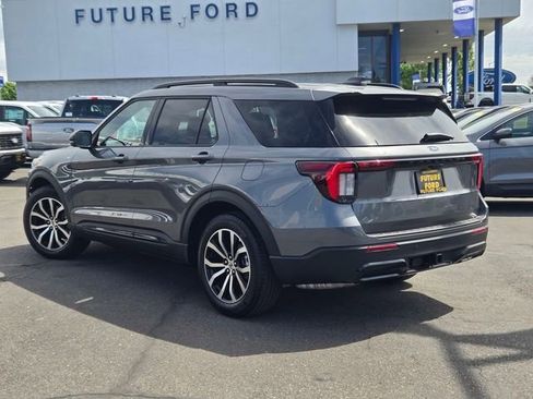 New 2026 Ford Explorer ST-Line image 6