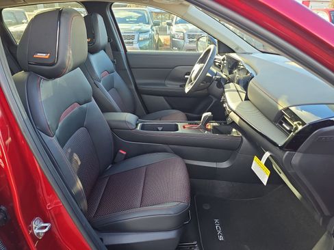 New 2026 Nissan Kicks SR w/ SR Premium Package image 28