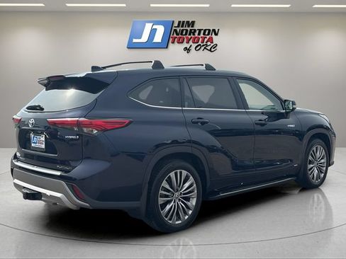 Used 2021 Toyota Highlander Platinum AWD/4WD image 5