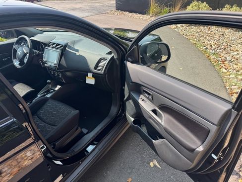 New 2025 Mitsubishi Outlander Sport LE image 11