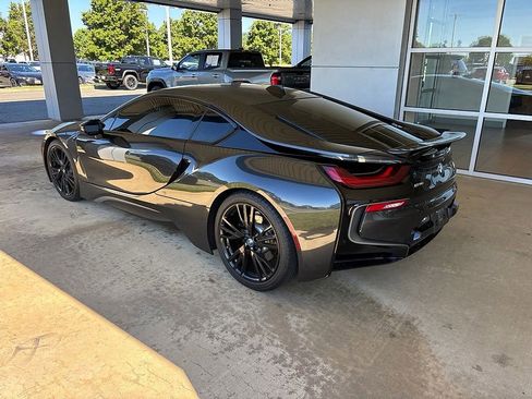 Used 2017 BMW i8 AWD/4WD image 5