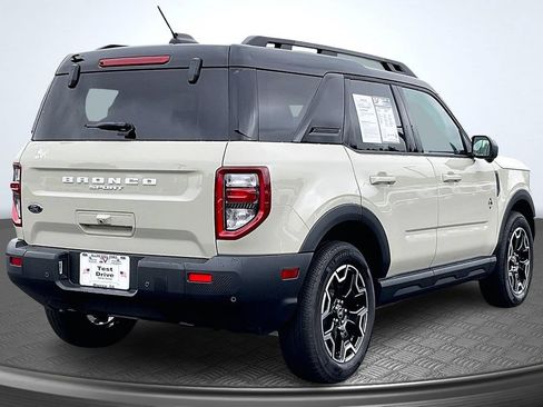 Used 2025 Ford Bronco Sport Outer Banks w/ Outer Banks Tech Package+ AWD/4WD image 7