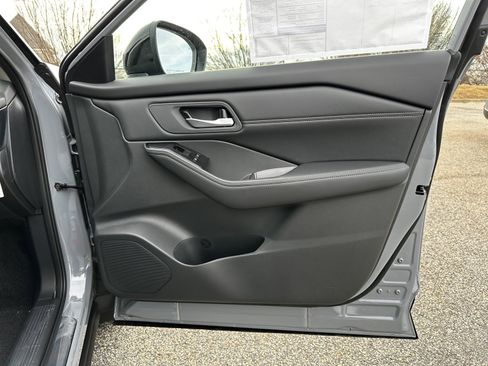 New 2026 Nissan Rogue SV image 15