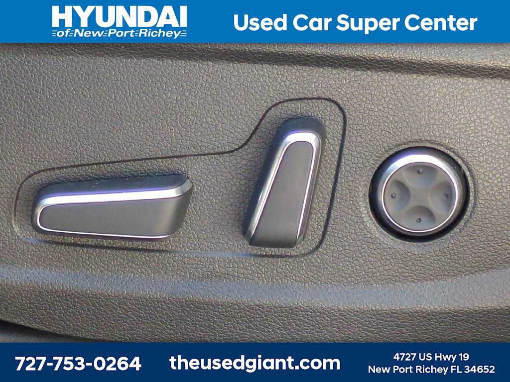 Certified 2024 Hyundai Palisade SEL FWD image 23
