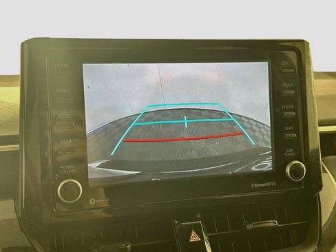 Used 2022 Toyota Corolla LE FWD image 21