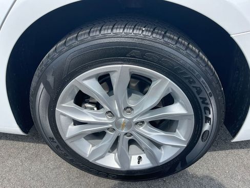 Used 2024 Chevrolet Malibu LT image 31