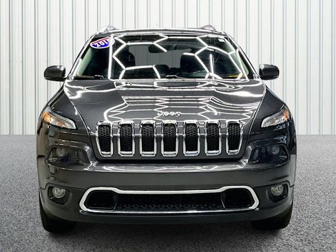 Used 2015 Jeep Cherokee Limited w/ Luxury Group image 2