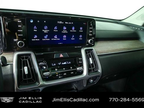 Used 2023 Kia Sorento EX w/ Panoramic Sunroof Package FWD image 12