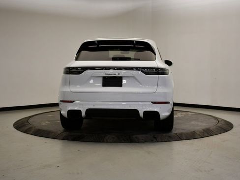 Certified 2023 Porsche Cayenne S image 6