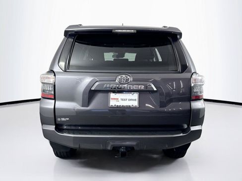 Used 2021 Toyota 4Runner SR5 AWD/4WD image 10