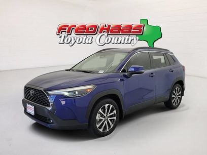 Used 2023 Toyota Corolla Cross XLE w/ Convenience Package