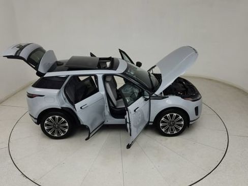 Used 2024 Land Rover Range Rover Evoque S AWD/4WD image 36