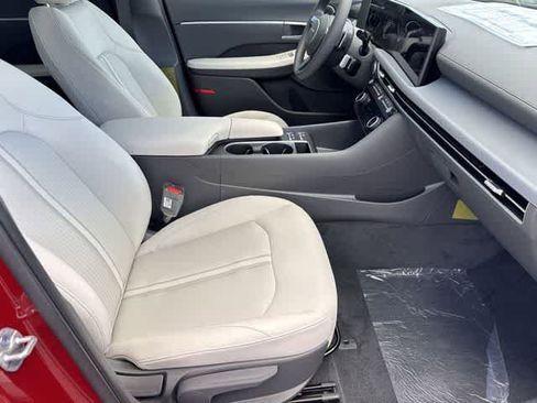 New 2025 Hyundai Sonata SEL FWD image 18