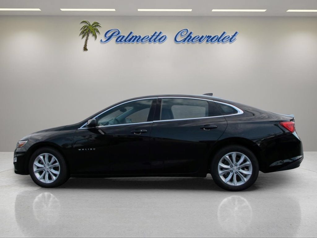 Used 2025 Chevrolet Malibu LT FWD image 5