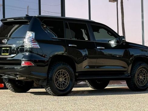 Used 2020 Lexus GX 460 Premium w/ Premium Package AWD/4WD image 12