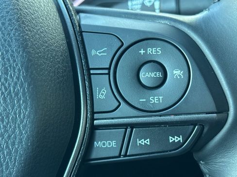 Used 2023 Toyota Camry SE image 31