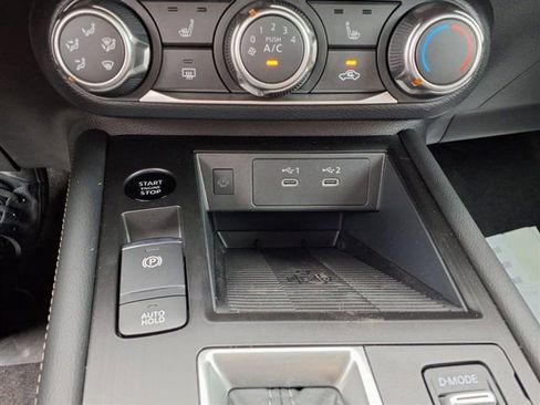 New 2025 Nissan Kicks SV w/ SV Premium Package image 14