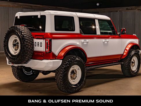 Used 2023 Ford Bronco Wildtrak image 10