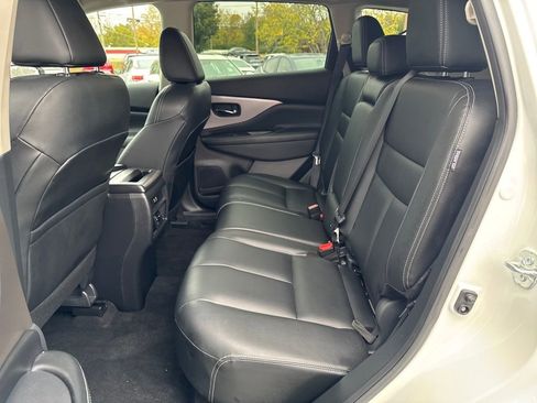 Used 2024 Nissan Murano SV image 23