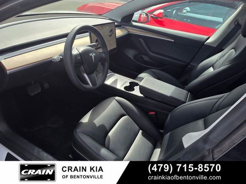 Used 2023 Tesla Model 3 Standard Range image 2