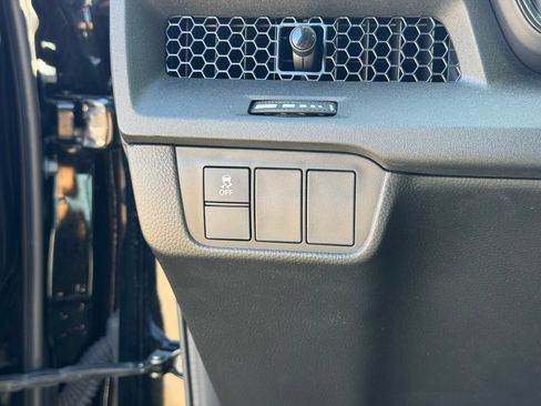 Used 2025 Honda CR-V EX image 29