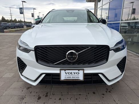 New 2026 Volvo XC60 T8 Ultra w/ Climate Package PRO image 3