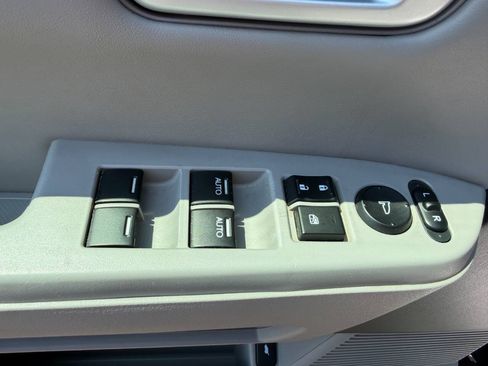 Used 2014 Honda Pilot EX-L image 17