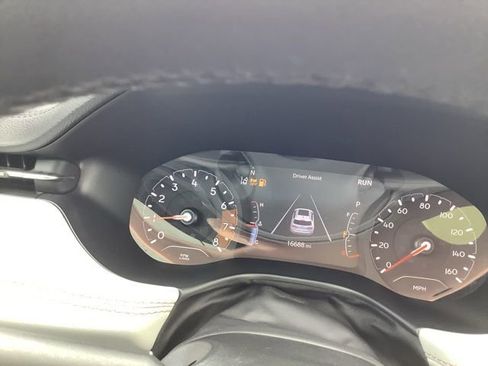 Used 2023 Jeep Compass Limited w/ Sun and Sound Group AWD/4WD image 34