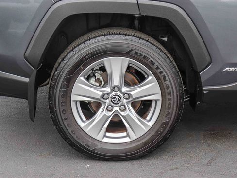 Certified 2024 Toyota RAV4 LE AWD/4WD image 9