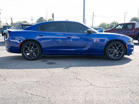 Used 2021 Dodge Charger SXT w/ Blacktop Package image 6