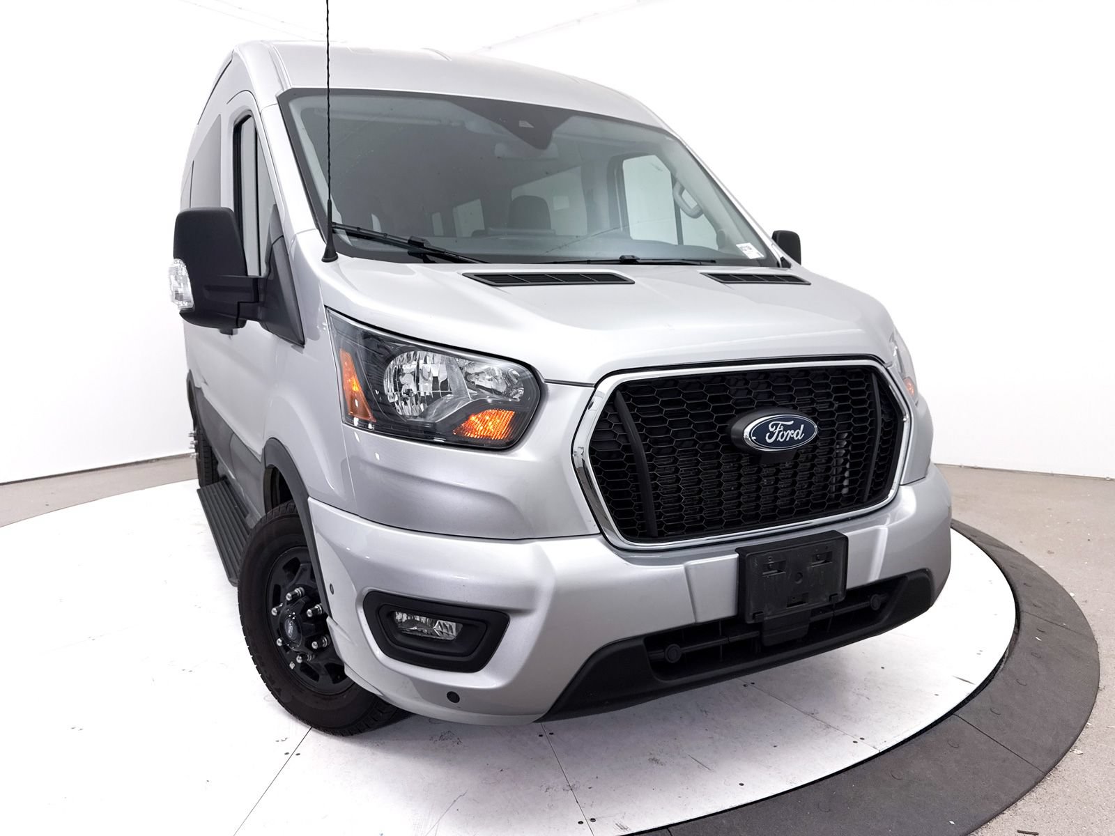 Used 2024 Ford Transit 350 XLT AWD/4WD image 6