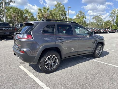 Used 2023 Jeep Cherokee Trailhawk w/ Trailer Tow Group AWD/4WD image 3