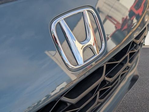 Used 2025 Honda HR-V LX image 5