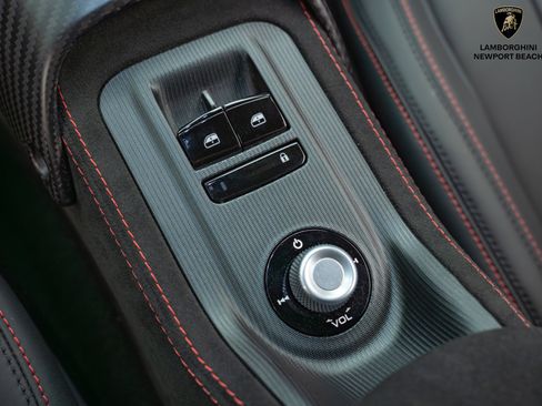 Used 2023 Maserati MC20 Coupe image 36