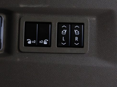 Used 2023 GMC Yukon Denali image 87