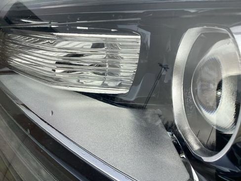 Used 2016 GMC Acadia SLT w/ Premium Edition image 9