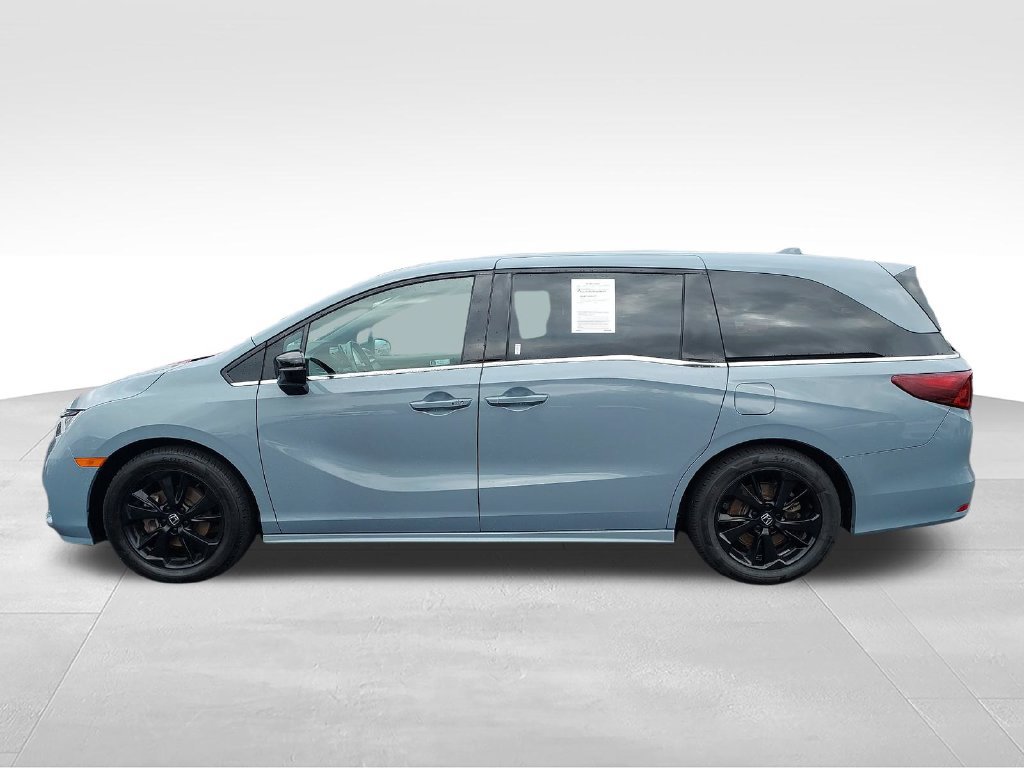 Used 2024 Honda Odyssey Sport image 2
