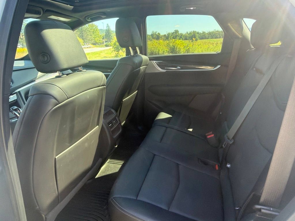 Certified 2024 Cadillac XT5 Sportv AWD/4WD image 10