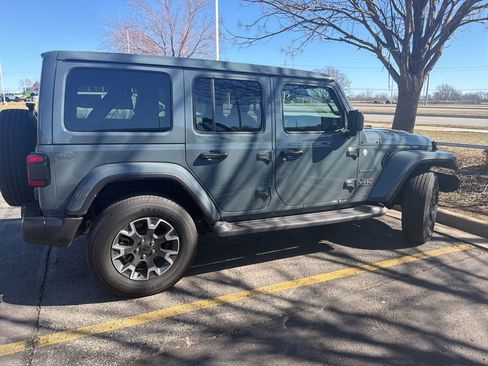 Used 2024 Jeep Wrangler Sahara w/ Technology Group image 5