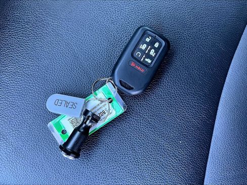 Used 2025 Honda Odyssey Sport-L image 11