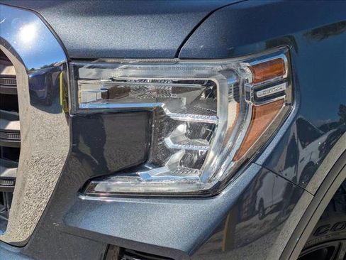 Used 2020 GMC Sierra 1500 4x4 Crew Cab w/ Sierra Value Package image 9