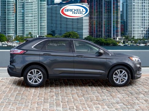 Used 2020 Ford Edge SEL w/ Convenience Package image 4