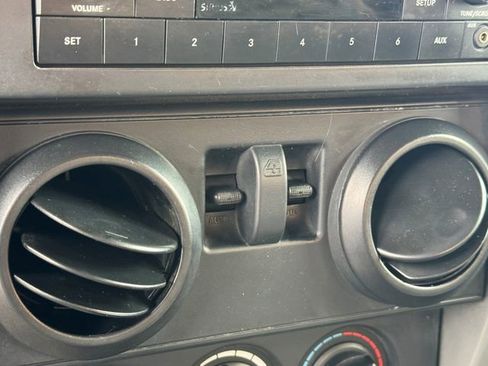 Used 2007 Jeep Wrangler Rubicon w/ PWR Convenience Group AWD/4WD image 17