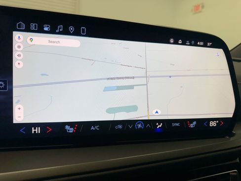 New 2026 Chevrolet Traverse LT w/ Sun and Wheel Package image 22