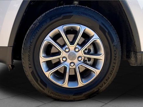 Used 2016 Jeep Grand Cherokee Limited w/ Trailer Tow Group IV image 11